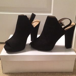 Black suede heels